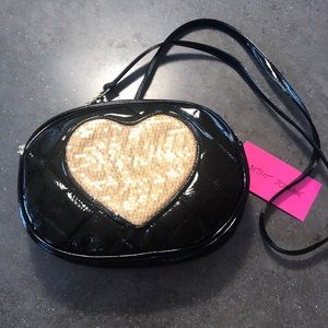 Betsey Johnson Black & Gold heart Crossbody bag🖤